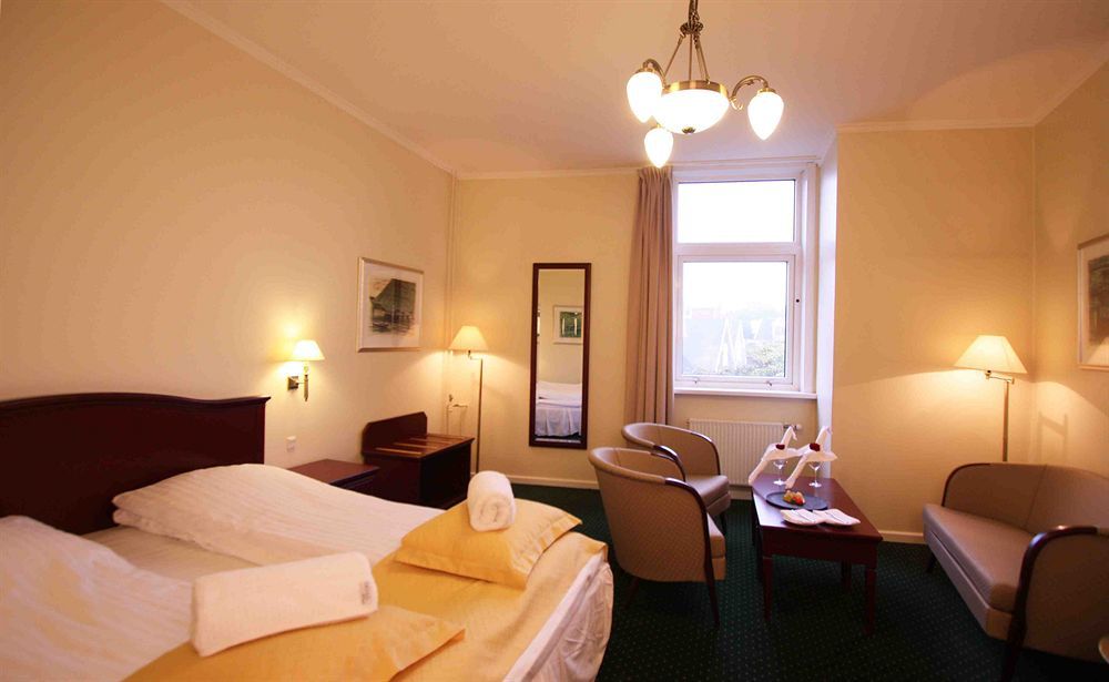 Hotel Hafnia Torshavn Bagian luar foto